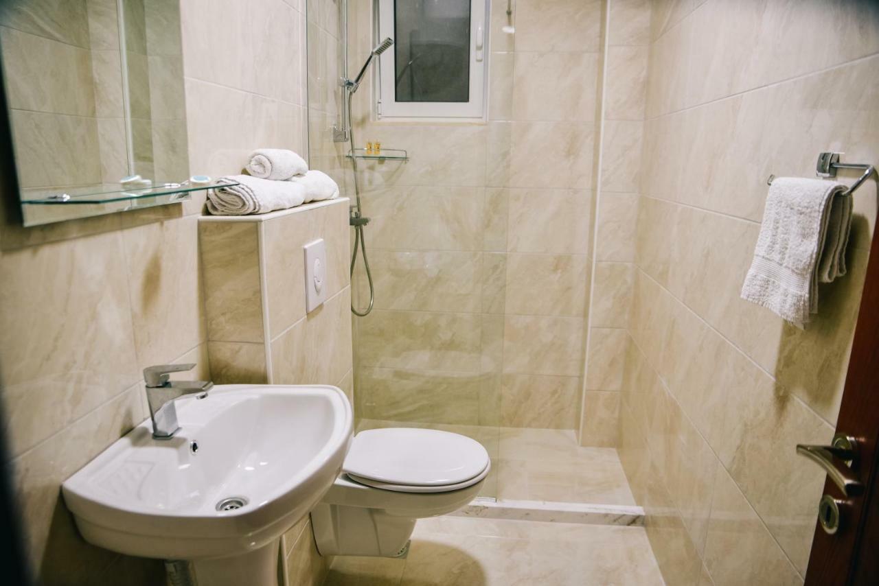 Riva Luxury Apartment อุลซิน ภายนอก รูปภาพ